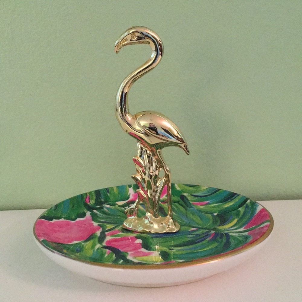 Visit my closet- Huge variety! 🐳